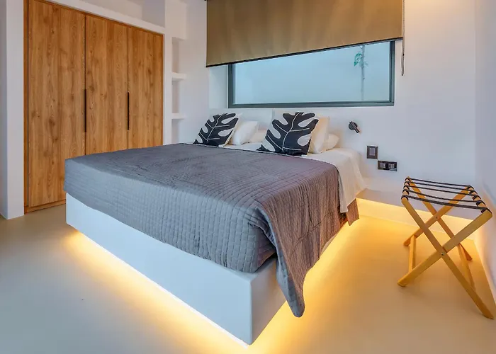 Willa Skylines Estate *