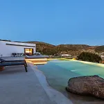 Skylines Estate Parikia (Paros)