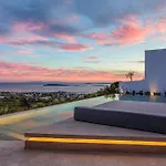 Skylines Estate * Parikia (Paros)