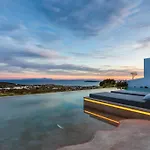 Skylines Estate * Parikia (Paros)