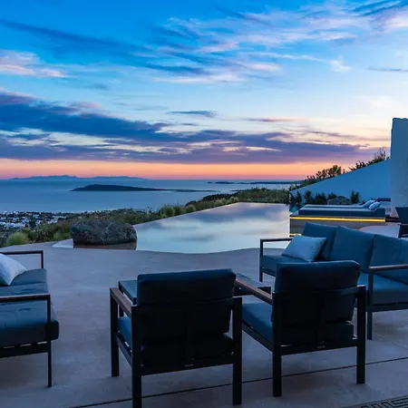 Skylines Estate Paros וילה