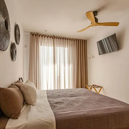 Skylines Estate * Páros