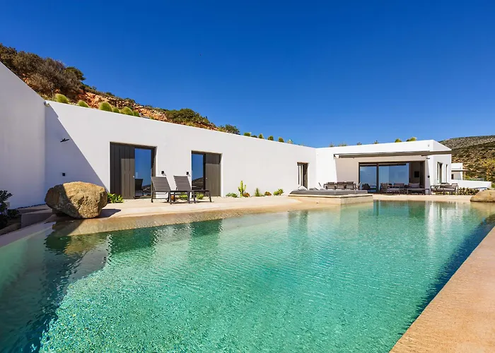 Skylines Estate * Parikia (Paros)