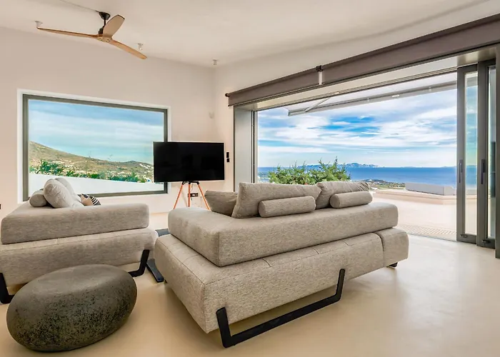 Skylines Estate Villa *